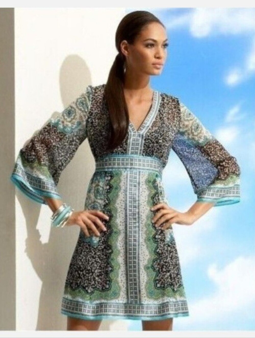 Blue Paisley V-Neck Midi Dress with Border Trim
